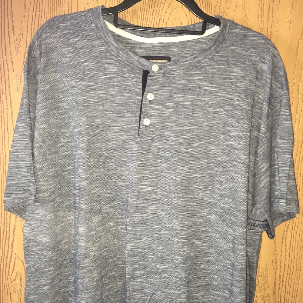 NWOT HUDSON & BARROW NYC SHORT SLEEVE HENLEY